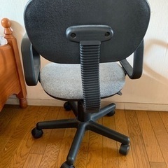 デスクチェアの画像