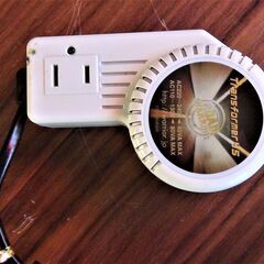トラベルグッズ、電源アダプター、ラゲッジスケール、パイプヒーターの画像