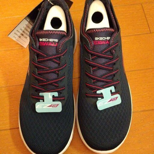 SKECHERSレディース23cm新品未使用