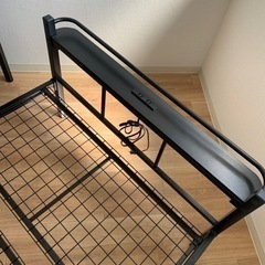 ベッドフレームの画像