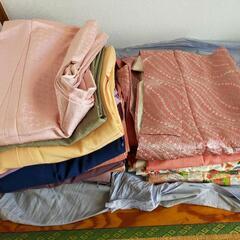 色無地、小紋、付下げ　訪問着　振袖全て3500円