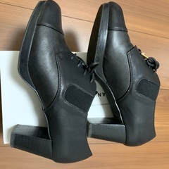 レディース　黒色ローファー風靴　24cm前後の画像