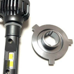 LEDヘッドライトの画像