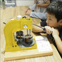 缶バッチ・マグネットワークショップの画像