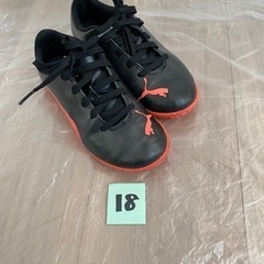 PUMAスニーカーの画像