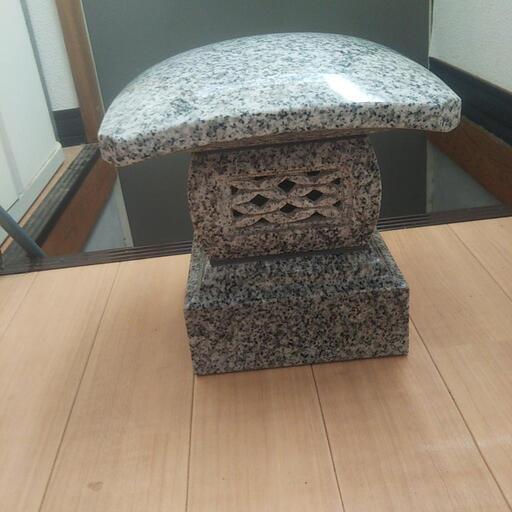 値下げしました。墓前置灯籠角形