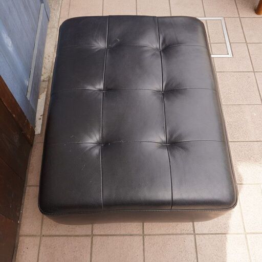 IDC大塚家具　L/S コンフォート03 総革 オットマン　ブラック オットマン「L/S 01（エルエス01）」 革ブラック色 #R-887C