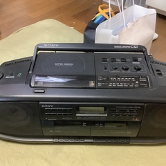 CDラジカセ、ジャンク品。必要な方にお譲りします。