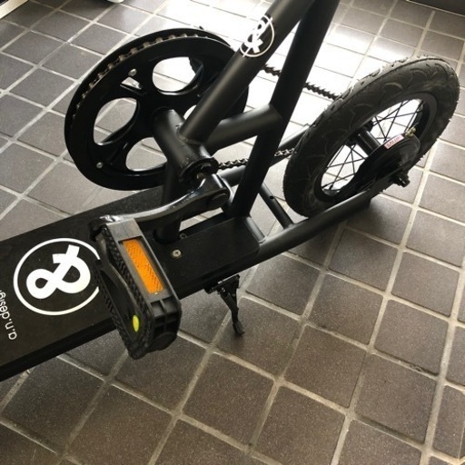 自転車　キックボード