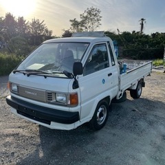 最終値下げ！！　タウンエース　クレーン付きトラック　距離35,000km ディーゼル車の画像