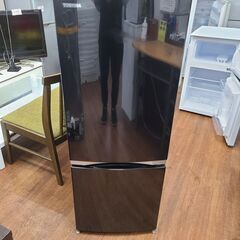 【リサイクルショップどりーむ天保山店】●2077●　東芝　２ドア冷蔵庫　2018年製　容量１５３L　GR-M15BS(K)