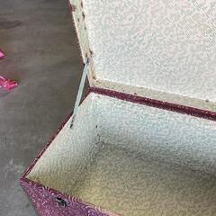 昭和レトロの衣装ケースの画像