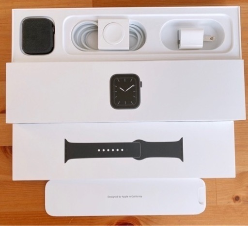 Apple Watch 5 GPS セルラーモデル　44mm