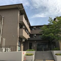 夜勤スタッフ募集中