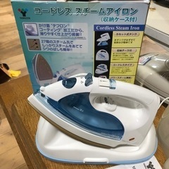 人気商品‼︎   コードレス　スチーム　アイロン　収納ケース付　...