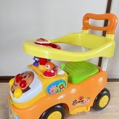 アンパンマンよくばりビジーカー