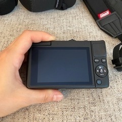 Canon EOS M100 Wレンズキット BK