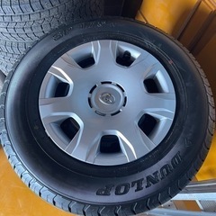 新車外し ハイエース タイヤホイールセット