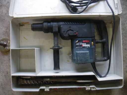超値下げ、ボッシュ　SDSMAX　振動ドリル＆ハンマー