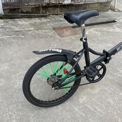 折りたたみ自転車の画像