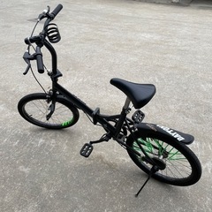 折りたたみ自転車の画像