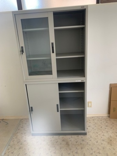事務用収納棚