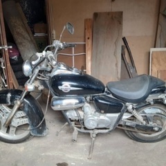 ホンダ　マグナ50
