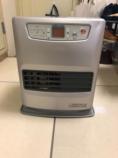 石油ファンヒーター　2017製
