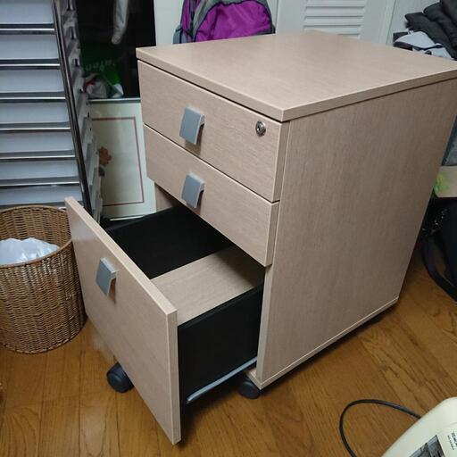 中古キャビネット・引き出し