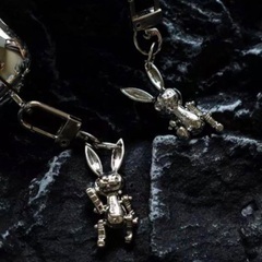 新品 XLARGE × FR2 コラボ airpods pro ケース チャーム付きの画像