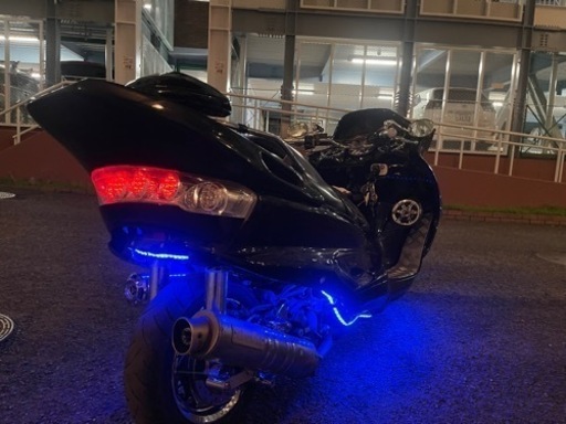 【YAMAHAマジェスティーc】4スピーカー　オールブラック　フルエアロカスタム