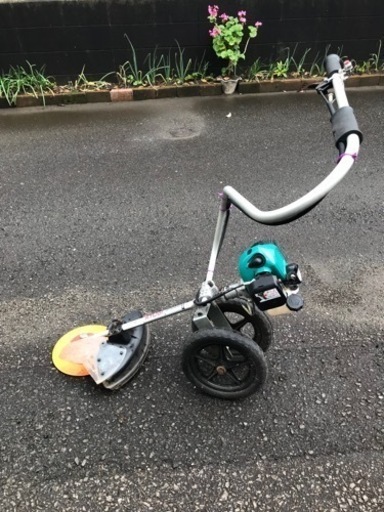 草刈り機