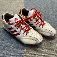 adidas　スパイク　22.5