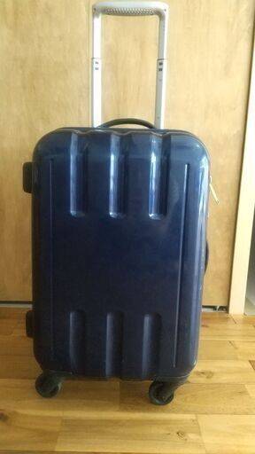小型キャリーケース、小型スーツケース、鍵付き