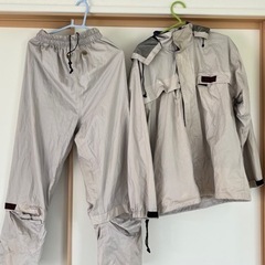 女性用　雨具　カッパ　レインスーツ　上下セット M〜Lサイズ