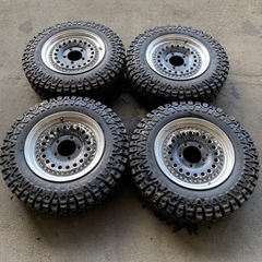 【中古】ジムニー用タイヤ（アルミホイール付）MAXXIS Cre...