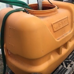 500〜1000Lのローリータンクを探しています