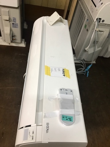 2017 Hitachi 6畳- 無料の基本的なエアコンの建設