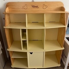 DWE ワールドファミリー　棚の画像