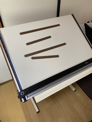 製図台　金沢工業大学