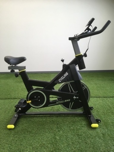 【最大200kg負荷！】フィットネスバイク エアロ バイク ルームバイク 静音 小型サイズ スピンバイク 負荷無段階調整 トレーニング クロストレーナー