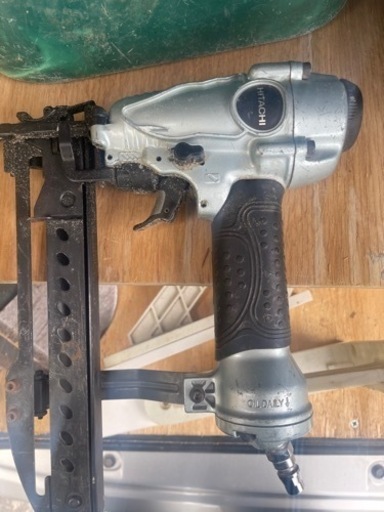 HITACHI タッカー