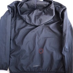 キズあり　UNIQLO ポケッタブルパーカー　ネイビーの画像