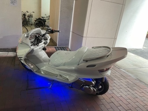 【YAMAHAマジェスティーc】SG03J LED付き　カチアゲツインマフラー　フルカスタム