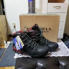 登山靴(MERRELLメレル)未使用とソックス(2足未使用)を買...