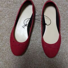 (２)　新品　GU　パンプス　赤の画像