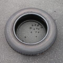 未使用ヨコハマdBE07 215/60R16 1本