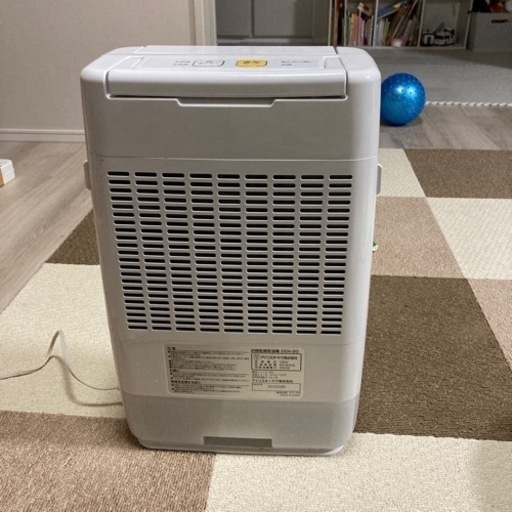 除湿機　アイリスオーヤマ　DDA-20