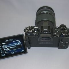 オリンパス OLYMPUS OM-D E-M5 MarkⅡレンズセットの画像