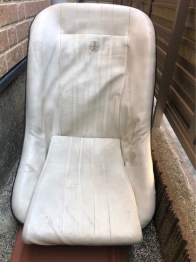 コブラシート二脚